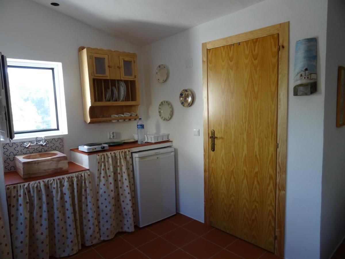 Palheiros Da Ribeira Guest House Pracana Cimeira ภายนอก รูปภาพ